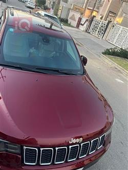 جیپ گراند شیرۆکی